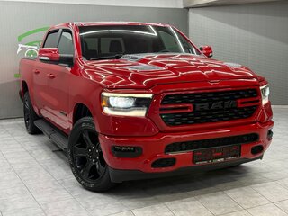 2022 Ram 1500 Crew Cab eTorque V, красный, 7090000 рублей, вид 1