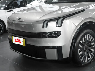 2026 Lynk & Co 900, серебристый, 6690000 рублей, вид 4