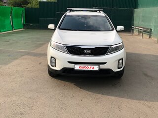2013 Kia Sorento II Рестайлинг, белый, 1710000 рублей, вид 1