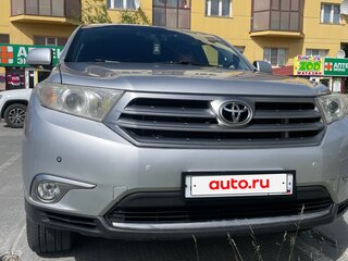 2012 Toyota Highlander II (XU40) Рестайлинг, серебристый, 2200000 рублей, вид 1