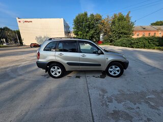 2000 Toyota RAV4 II (XA20), бежевый, 800000 рублей, вид 5