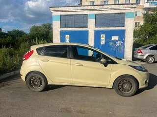 2009 Ford Fiesta Mk6, бежевый, 560000 рублей, вид 4