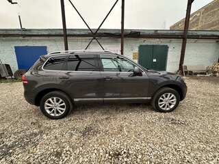 2012 Volkswagen Touareg II, чёрный, 1990000 рублей, вид 3