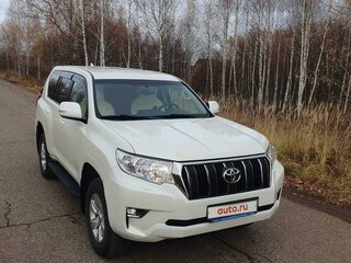 2022 Toyota Land Cruiser Prado 150 Series Рестайлинг 3, белый, 7200000 рублей, вид 3