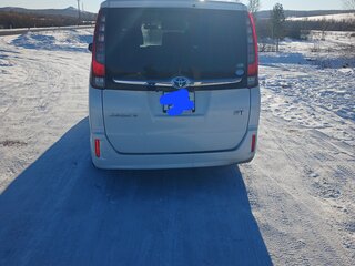 2015 Toyota Esquire I, белый, 2200000 рублей, вид 4