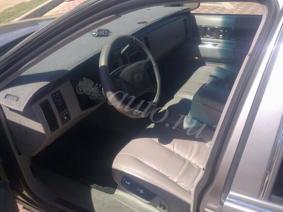 1994 Cadillac Fleetwood II, серебристый - вид 12