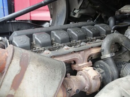 2004 Mercedes-Benz Axor, белый, 1750000 рублей, вид 2