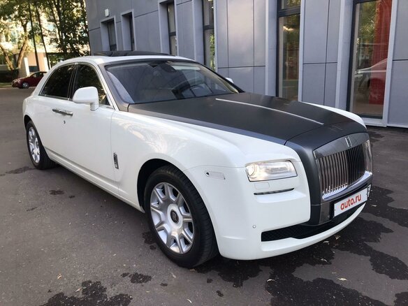 2012 Rolls-Royce Ghost I (Series I), белый, 13000000 рублей - вид 2