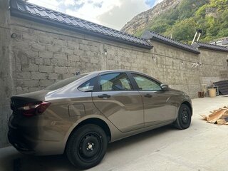 2024 Lada (ВАЗ) Vesta I Рестайлинг (NG), коричневый, 1650000 рублей, вид 2