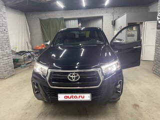 2018 Toyota Hilux VIII, чёрный, 3950000 рублей, вид 4