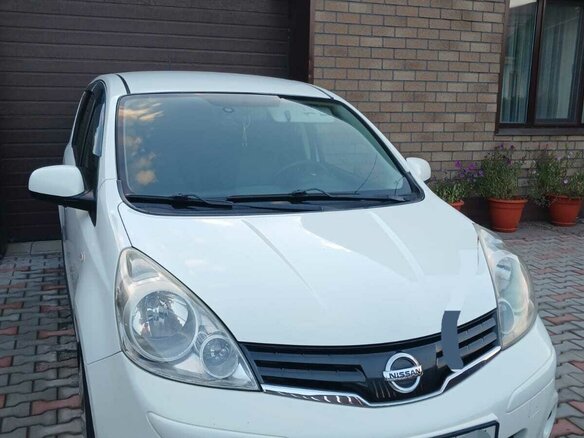 2013 Nissan Note I Рестайлинг, белый, 999000 рублей