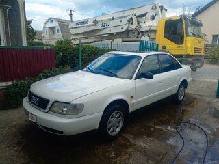 1996 Audi A6 I (C4), белый, 300000 рублей, вид 2