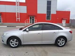 2009 Chevrolet Cruze I, серебристый, 700000 рублей, вид 1