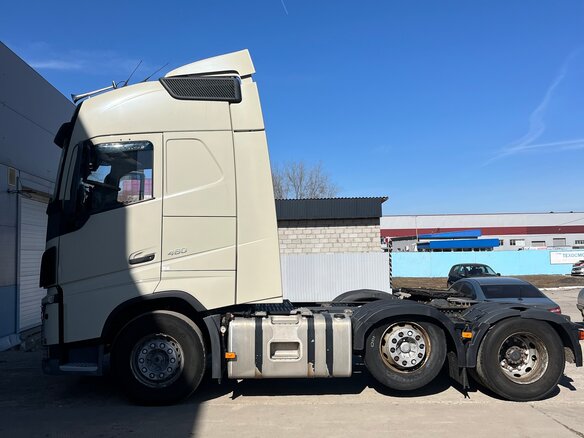 2015 Volvo FH, серый, 7250000 рублей - вид 12