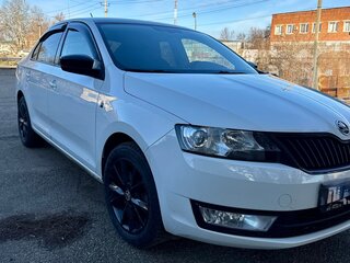 2017 Skoda Rapid I Рестайлинг, белый, 1175000 рублей, вид 2