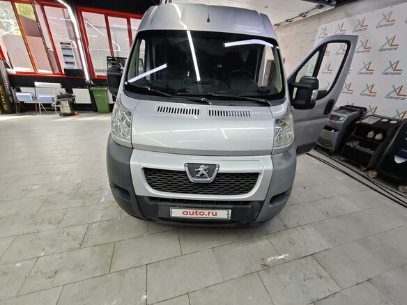 2014 Peugeot Boxer, серебристый, 2100000 рублей - вид 5