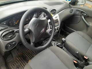 2004 Ford Focus I Рестайлинг, серебристый, 300000 рублей, вид 5