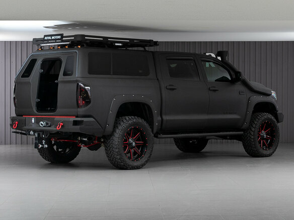 2014 Toyota Tundra CrewMax II Рестайлинг, чёрный - вид 3