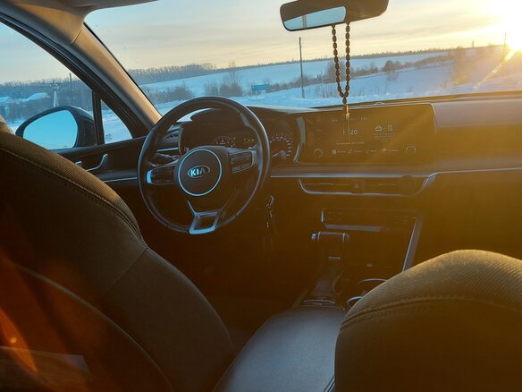 2020 Kia K5 III, чёрный, 2500000 рублей - вид 5