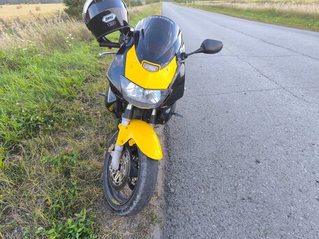 1997 Honda VTR 1000, жёлтый, 270000 рублей, вид 3
