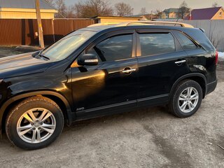 2011 Kia Sorento II, чёрный, 1550000 рублей, вид 4