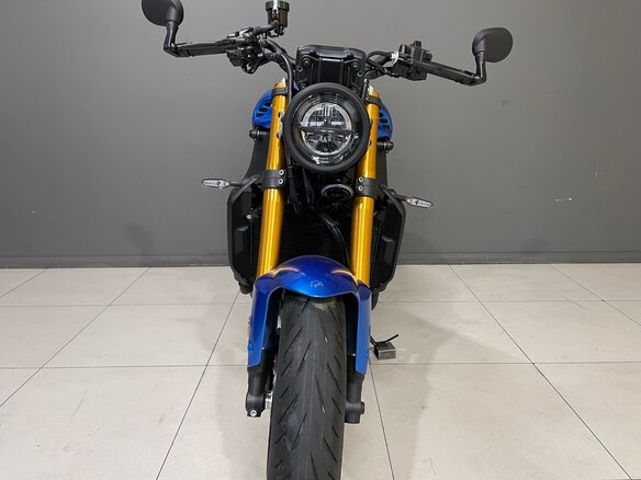 2023 Yamaha XSR900, синий, 1220000 рублей - вид 2