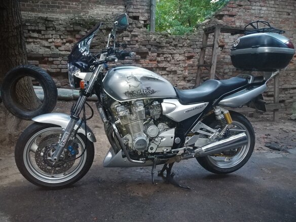 2001 Yamaha XJR1300, серебристый - вид 12
