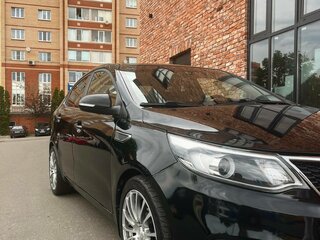 2017 Kia Rio III Рестайлинг, чёрный, 1200000 рублей, вид 1