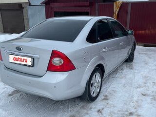 2008 Ford Focus II Рестайлинг, серебристый, 580000 рублей, вид 3