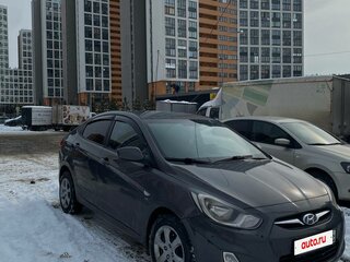 2014 Hyundai Solaris I, серый, 875000 рублей, вид 1