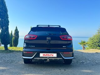 2017 Kia Niro Plug-in hybrid I, чёрный, 1700000 рублей, вид 5