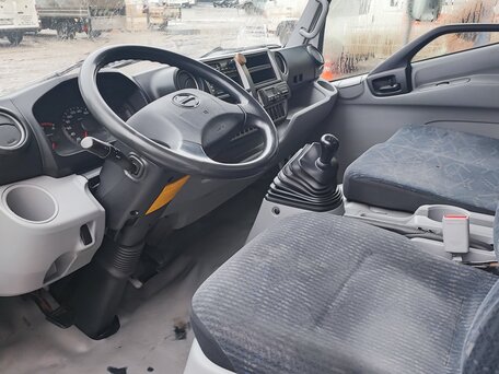 2018 Toyota Hino, белый, 2150000 рублей, вид 4