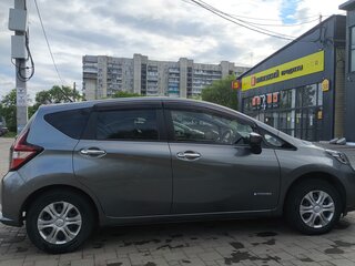 2018 Nissan Note e-Power II Рестайлинг, серый, 1150000 рублей, вид 5
