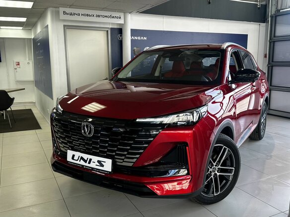 2024 Changan UNI-S I, красный, 3059900 рублей
