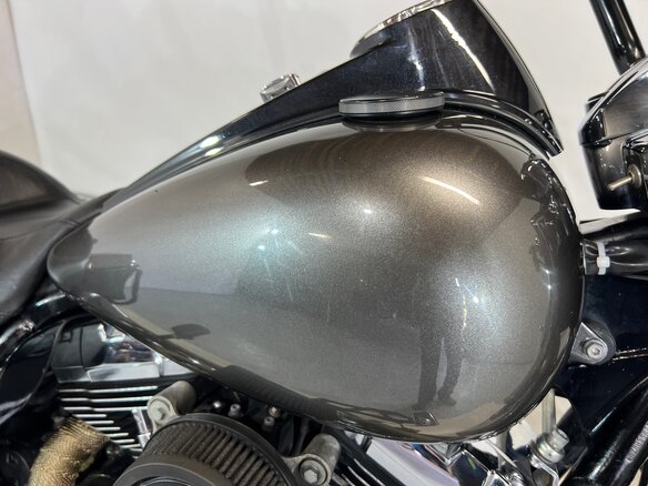 2009 Harley-Davidson Road King, серый, 649000 рублей - вид 16