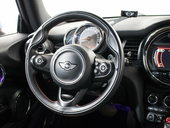 2015 Mini Hatch Cooper S III (F55/F56), чёрный - вид 13