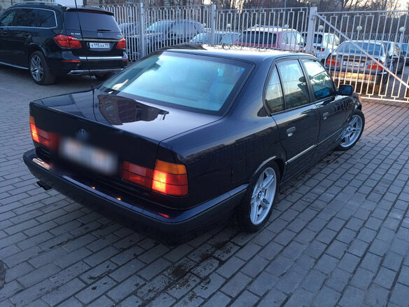 1995 BMW 5 серии 540i III (E34), синий - вид 1