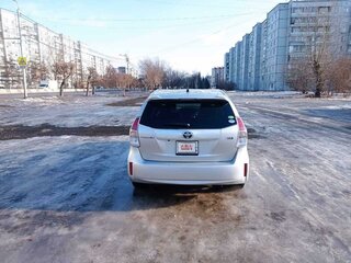 2017 Toyota Prius Alpha I (ZVW40/41) Рестайлинг, серебристый, 1700000 рублей, вид 5