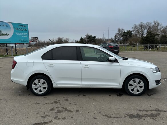 2019 Skoda Rapid I Рестайлинг, белый, 1430000 рублей - вид 7