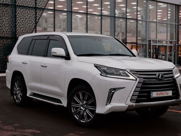 2018 Lexus LX 450d III Рестайлинг 2, белый, 8100000 рублей