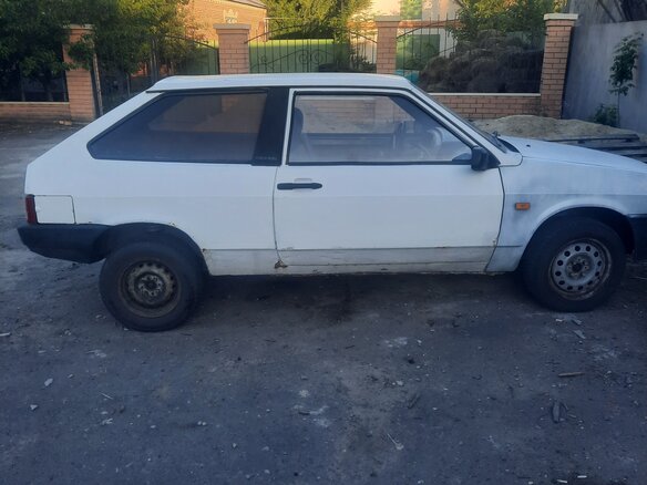 2001 Lada (ВАЗ) 2108, белый, 80000 рублей - вид 5