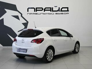 2011 Opel Astra J, белый, 759900 рублей, вид 3