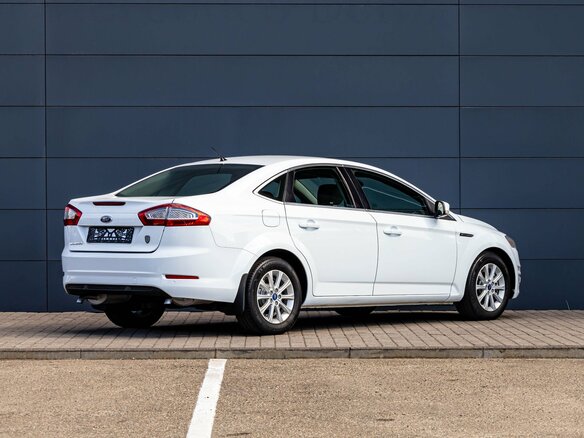 2013 Ford Mondeo IV Рестайлинг, белый, 995000 рублей - вид 5