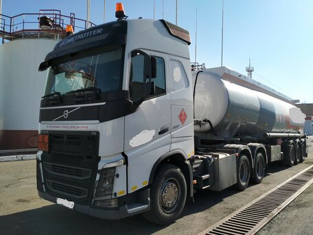 2017 Volvo FH, белый, 13900000 рублей, вид 1
