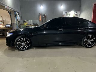 2010 BMW 5 серии 528i VI (F10/F11/F07), чёрный, 1950000 рублей, вид 3