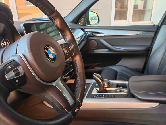 2017 BMW X5 40d III (F15), белый, 5390000 рублей - вид 15