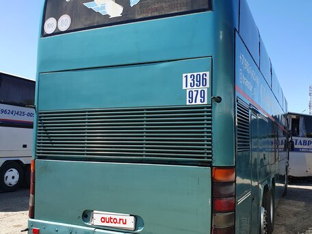 2000 Neoplan Skyliner, зелёный, 1900000 рублей, вид 3
