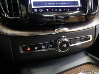 2022 Volvo XC60 II Рестайлинг, чёрный, 5500000 рублей, вид 3