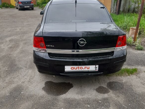 2010 Opel Astra H Рестайлинг, чёрный, 700000 рублей - вид 1