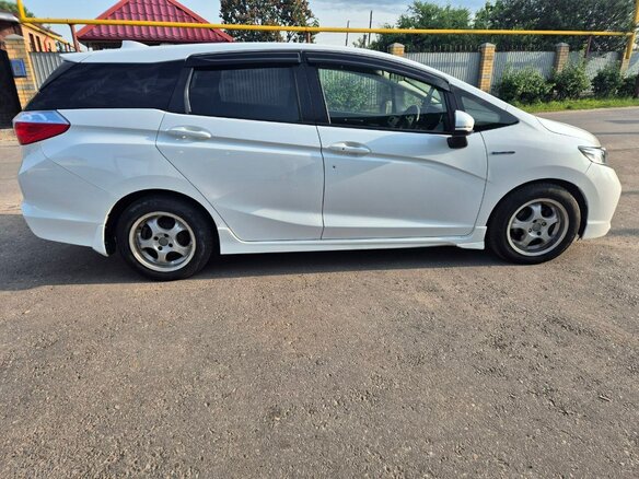 2015 Honda Shuttle II, белый, 900000 рублей - вид 2